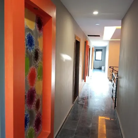 Mali Garden Apartment *