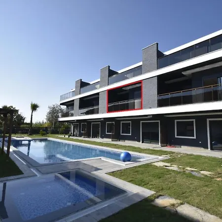 Mali Garden Apartment Side